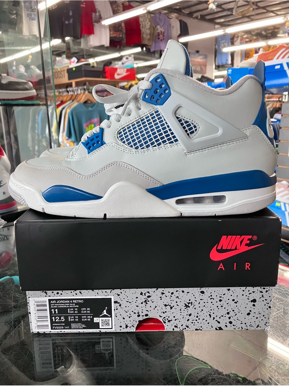 Air Jordan 4 Retro Military Blue Size 11 - Picture 3 of 9